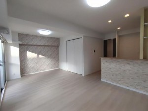 大阪市城東区関目、マンションの居間画像です