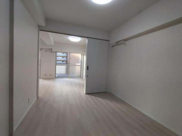 大阪市城東区関目、マンションの寝室画像です