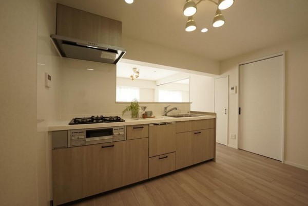 大阪市旭区新森、マンションのキッチン画像です