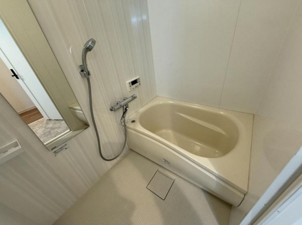 大阪市旭区高殿、マンションの風呂画像です