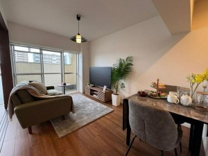 大阪市旭区高殿、マンションの居間画像です