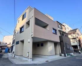 大阪市生野区生野西、中古一戸建ての外観画像です