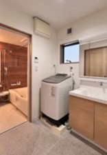 大阪市生野区生野西、中古一戸建ての洗面画像です