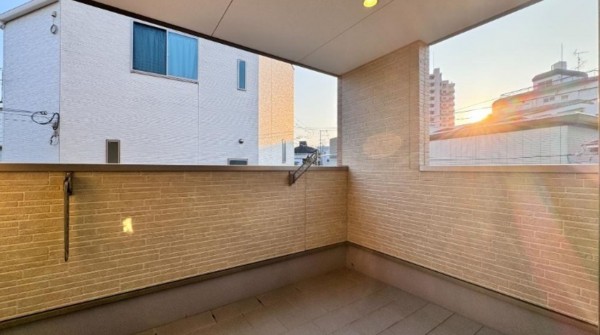 大阪市生野区生野西、中古一戸建てのバルコニー画像です