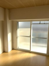 大阪市旭区新森、マンションの寝室画像です