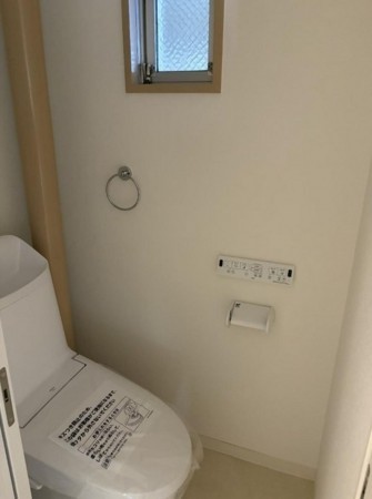 大阪市旭区新森、マンションのトイレ画像です