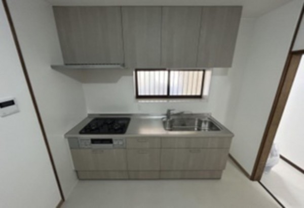 大阪市旭区清水、中古一戸建てのキッチン画像です