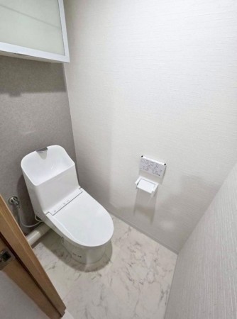 大阪市鶴見区今津南、マンションのトイレ画像です