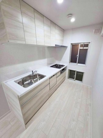 大阪市鶴見区今津南、マンションのキッチン画像です