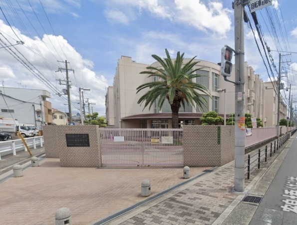 大阪市生野区田島、新築一戸建ての小学校画像です