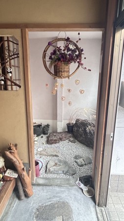 大阪市西成区玉出西、新築一戸建ての玄関画像です