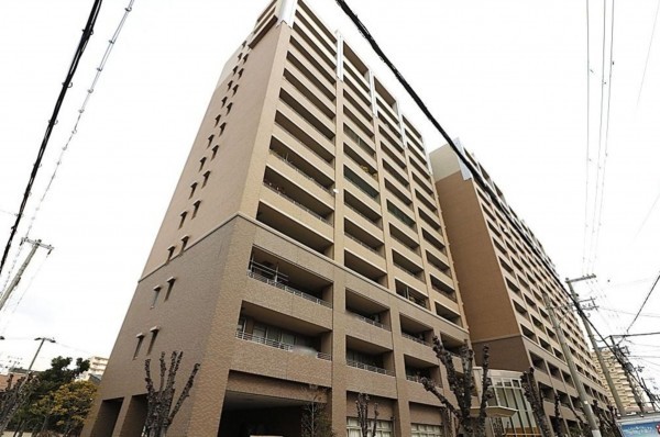 大阪市鶴見区今津南、マンションの外観画像です