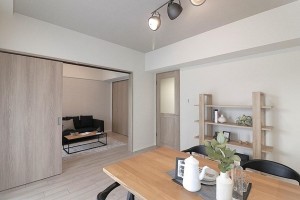 大阪市鶴見区鶴見、マンションの居間画像です