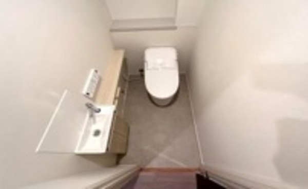 大阪市、マンションのトイレ画像です