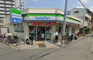大阪市都島区中野町、マンションのコンビニ画像です