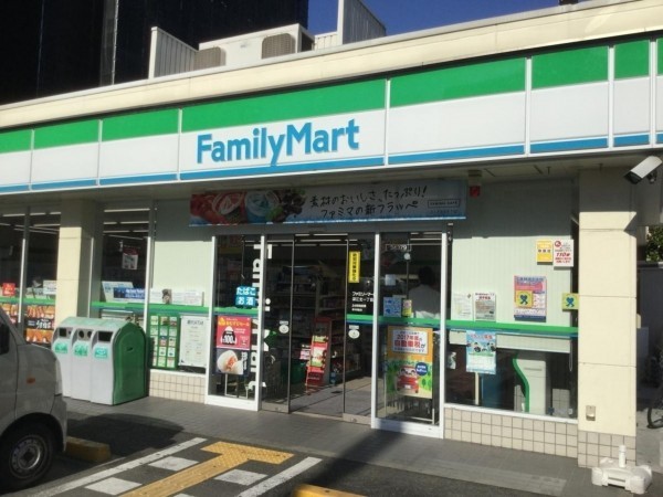 大阪市城東区諏訪、マンションのコンビニ画像です