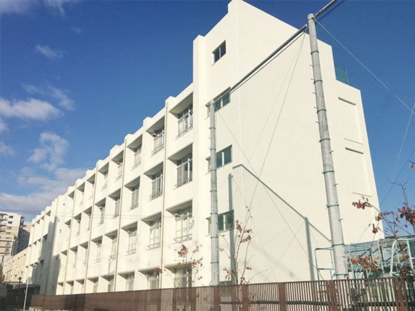 大阪市城東区諏訪、マンションの中学校画像です