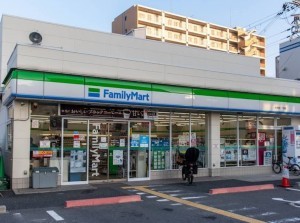 大阪市東成区大今里、中古一戸建てのコンビニ画像です