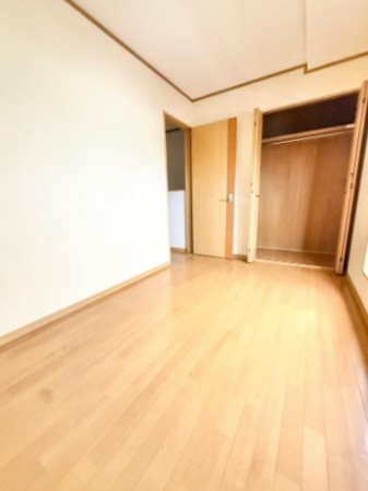 大阪市旭区新森、中古一戸建ての寝室画像です