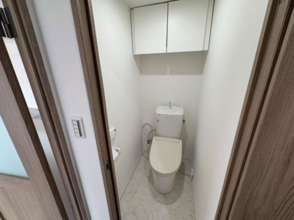 大阪市都島区大東町、マンションのトイレ画像です