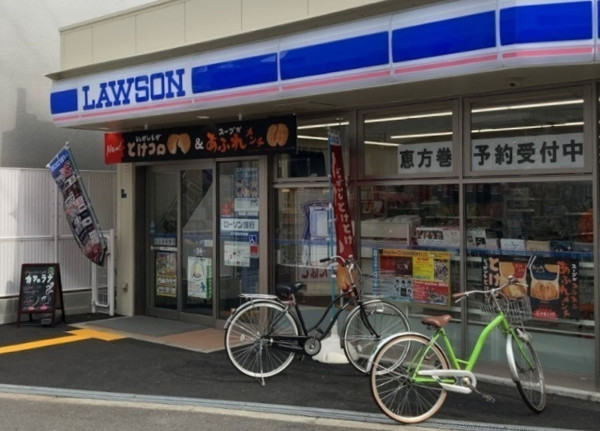 大阪市都島区大東町、マンションのコンビニ画像です