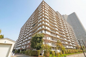 大阪市都島区友渕町、マンションの外観画像です