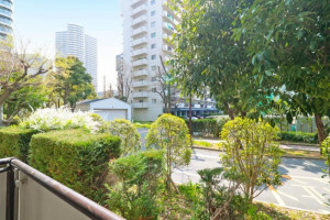 大阪市都島区友渕町、マンションのバルコニー画像です