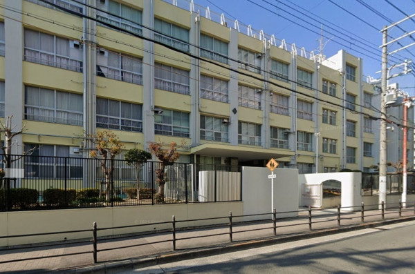 大阪市城東区今福東、マンションの小学校画像です