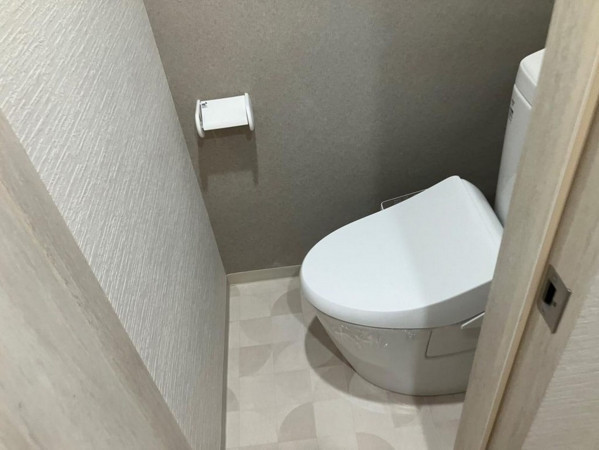 大阪市城東区今福東、マンションのトイレ画像です