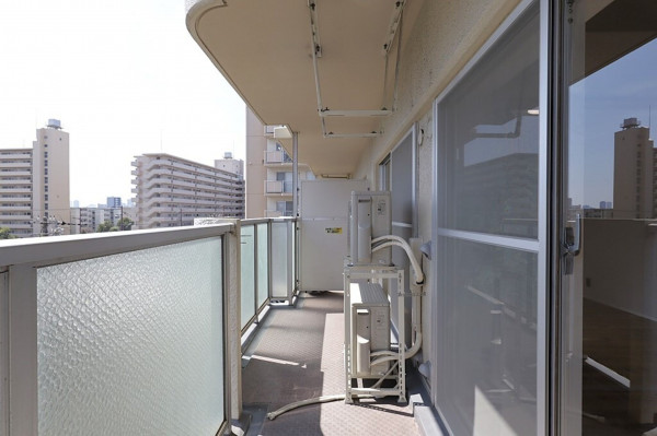 大阪市鶴見区放出東、マンションのバルコニー画像です