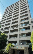 大阪市旭区新森、マンションの外観画像です