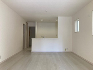 大阪市生野区田島、新築一戸建ての居間画像です