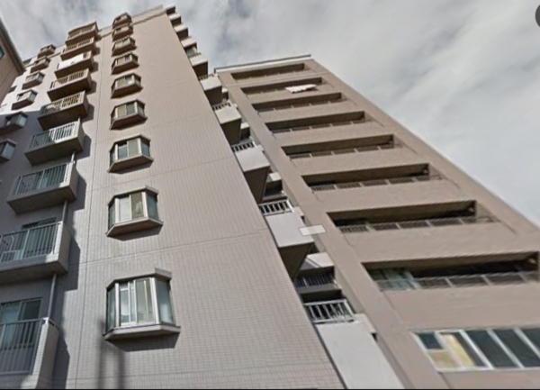 大阪市生野区鶴橋、マンションの外観画像です