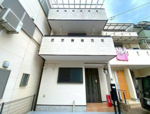 大阪市生野区小路東、中古一戸建ての外観画像です