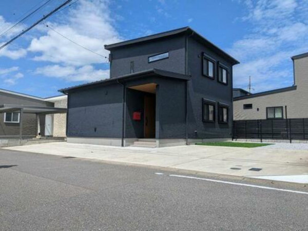 宮崎市佐土原町石崎、中古一戸建ての外観画像です