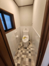 大阪市生野区小路東、中古一戸建てのトイレ画像です