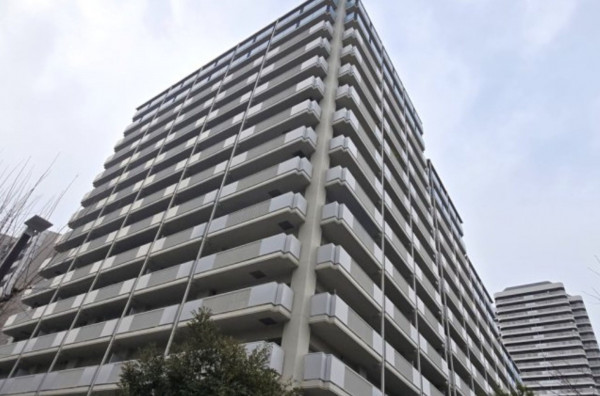 大阪市都島区友渕町、マンションの外観画像です