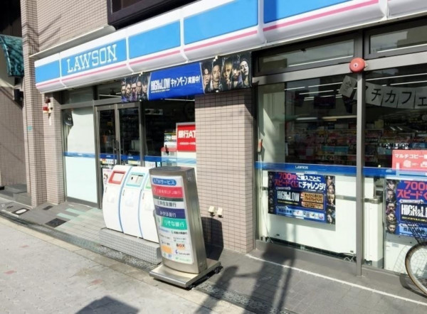 大阪市生野区中川西、中古一戸建てのコンビニ画像です