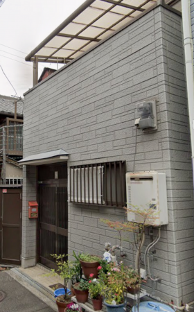 大阪市生野区中川西、中古一戸建ての外観画像です