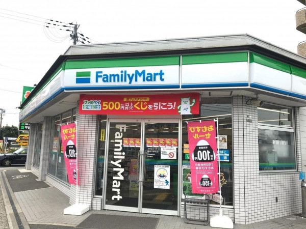 大阪市鶴見区今津中、マンションのコンビニ画像です