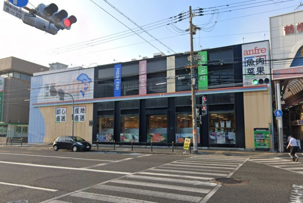 大阪市生野区鶴橋、中古一戸建てのスーパー画像です