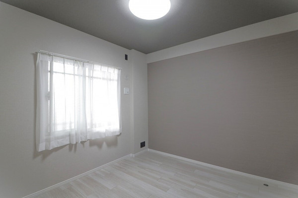 大阪市東成区深江南、マンションの子ども部屋画像です