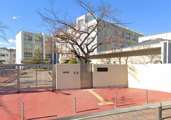 大阪市鶴見区横堤、マンションの小学校画像です