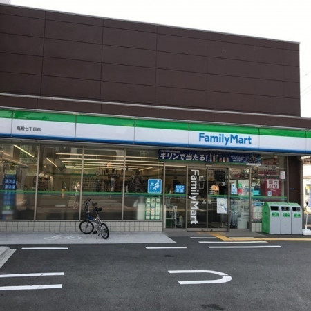 大阪市旭区高殿、マンションのコンビニ画像です