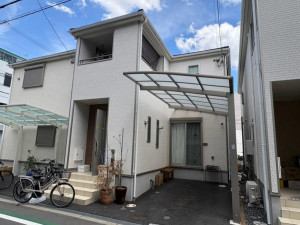 大阪市生野区中川、中古一戸建ての外観画像です