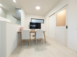 大阪市旭区森小路、中古一戸建ての居間画像です