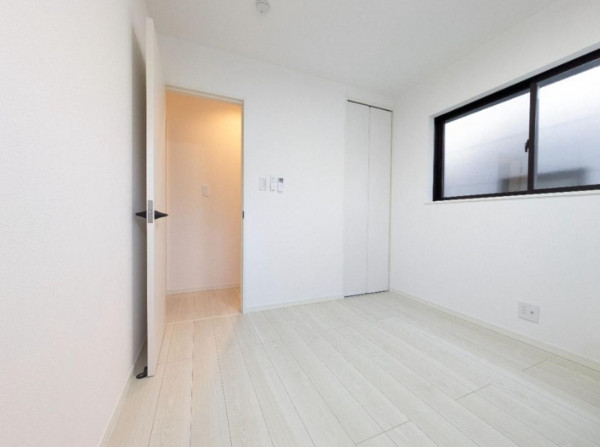 大阪市旭区森小路、中古一戸建ての子ども部屋画像です
