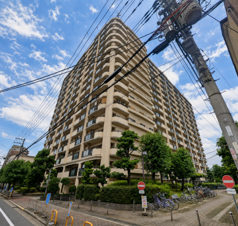 大阪市鶴見区今津南、マンションの外観画像です