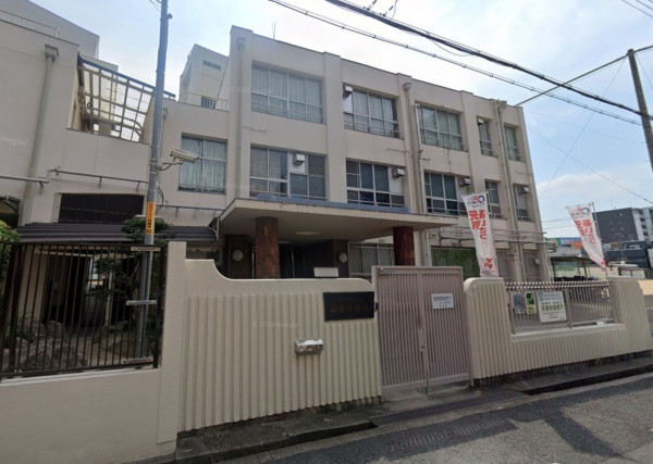 大阪市都島区中野町、マンションの中学校画像です