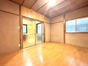 大阪市城東区鴫野西、中古一戸建ての居間画像です